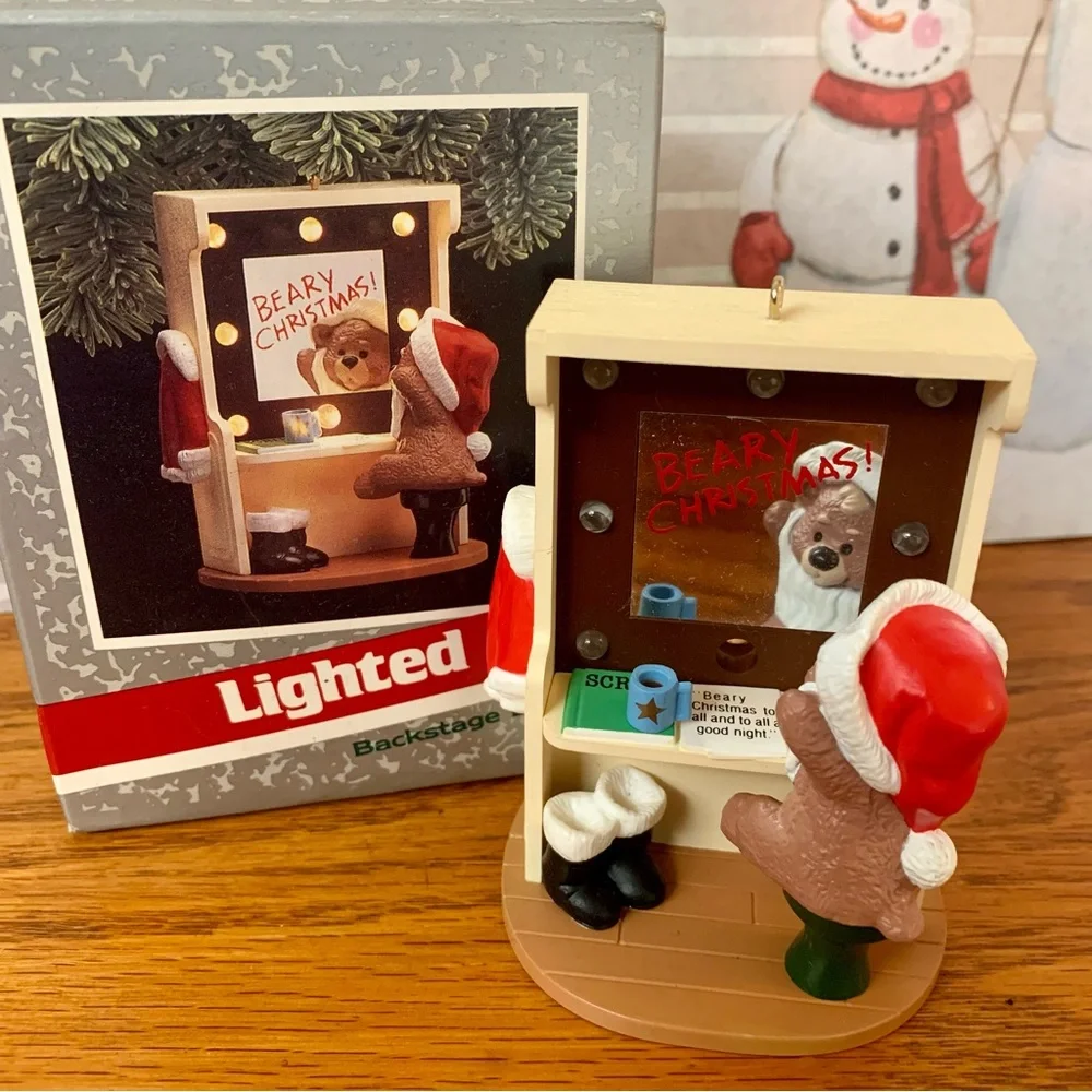 🎄2/20🎄Hallmark Magic Ornament